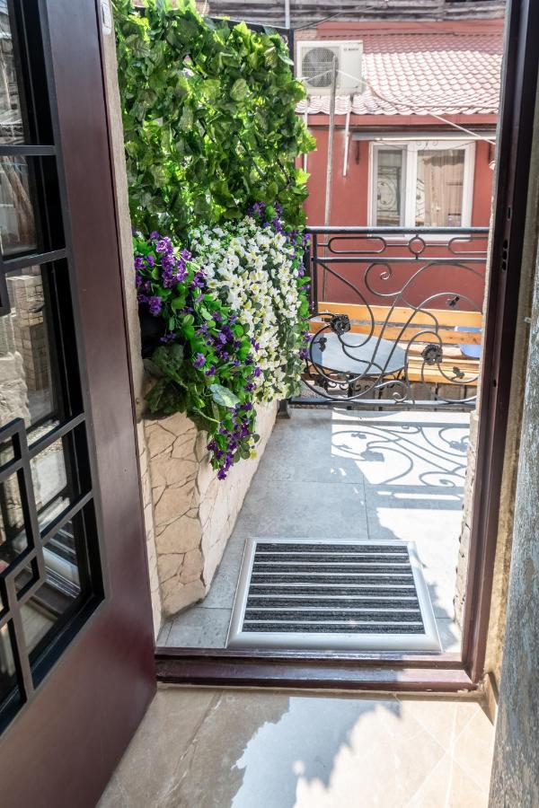 Q&B Hotel Tbilisi Eksteriør billede