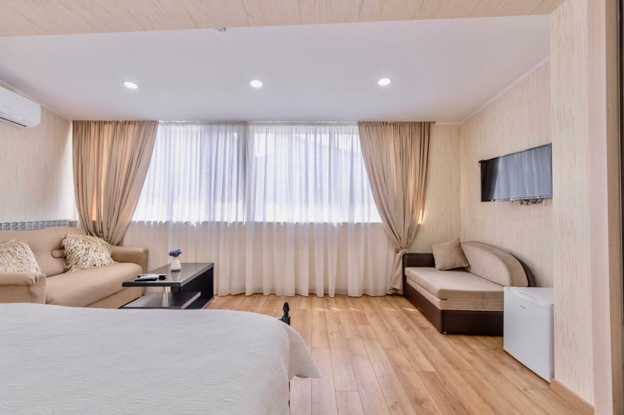 Q&B Hotel Tbilisi Eksteriør billede
