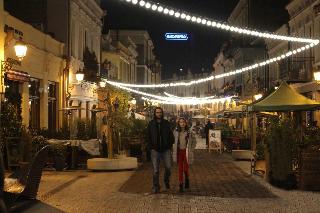 Q&B Hotel Tbilisi Eksteriør billede