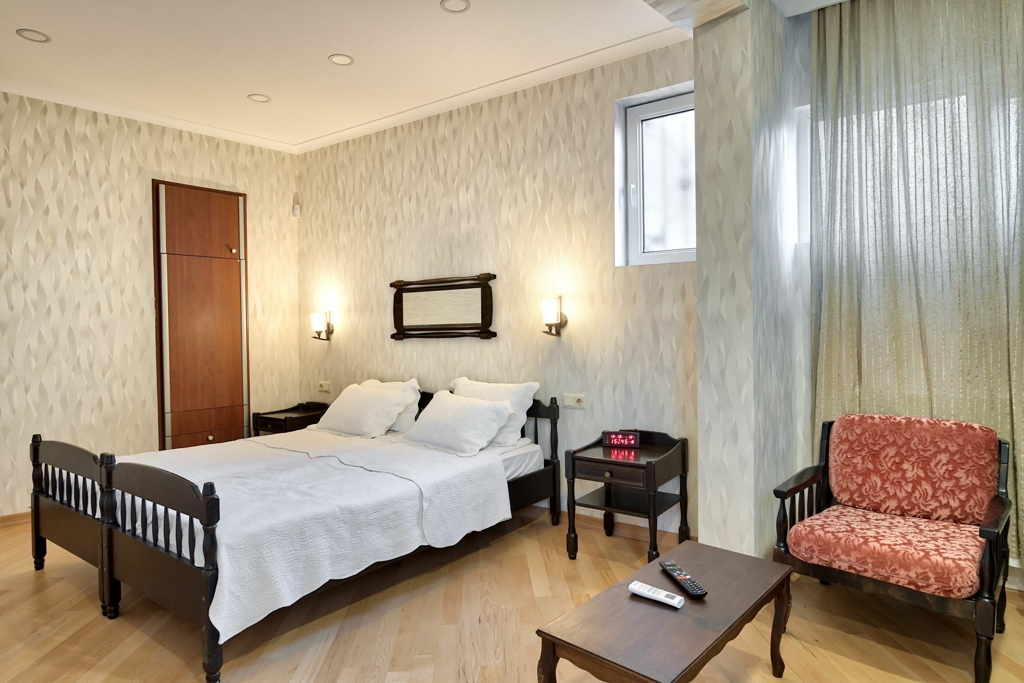 Q&B Hotel Tbilisi Eksteriør billede